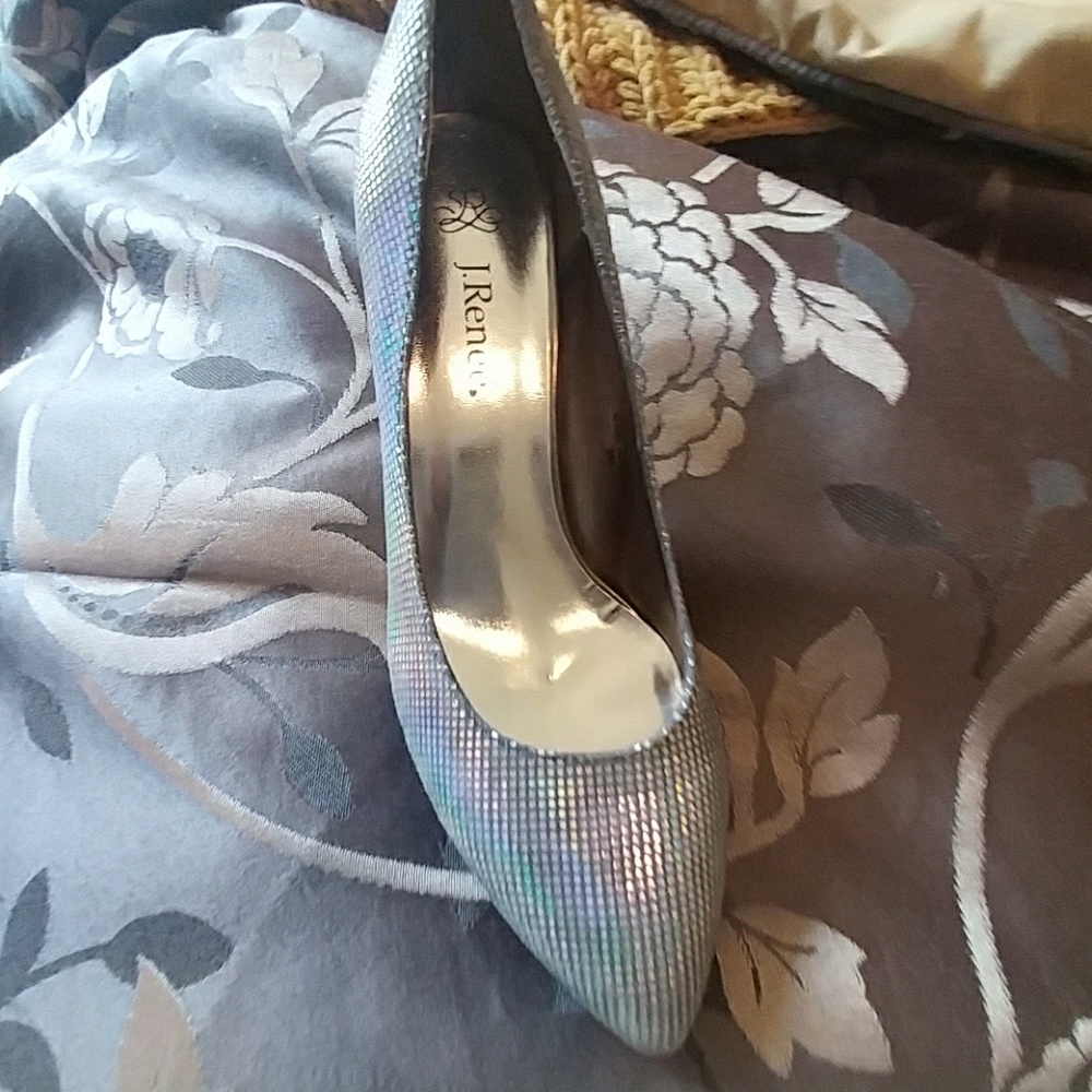 Shoes - Picture 3 of 3